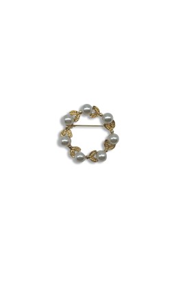 Pearl circle brooch