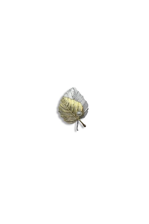 Leaf pearl brooch